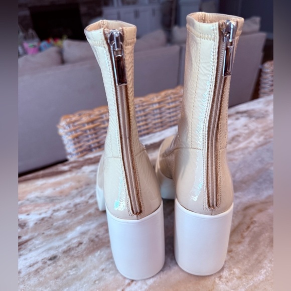 Women’s FREE PEOPLE double stack platform cream booties- Size 36.5 - Picture 6 of 13